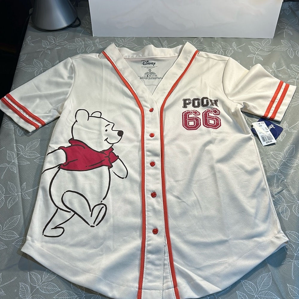 Disney’s Winnie the Pooh. Button up Shirt